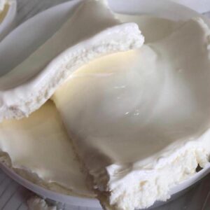 Ev Yapımı Günlük Kaymak 1KG – Doğal Taze Kaymak